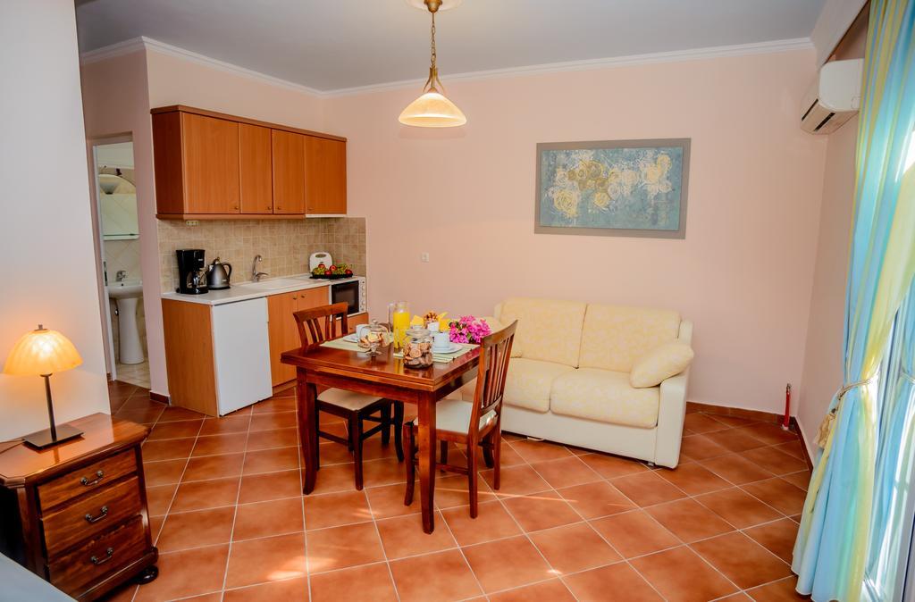 Casa Di Luna Lourdata  Zimmer foto